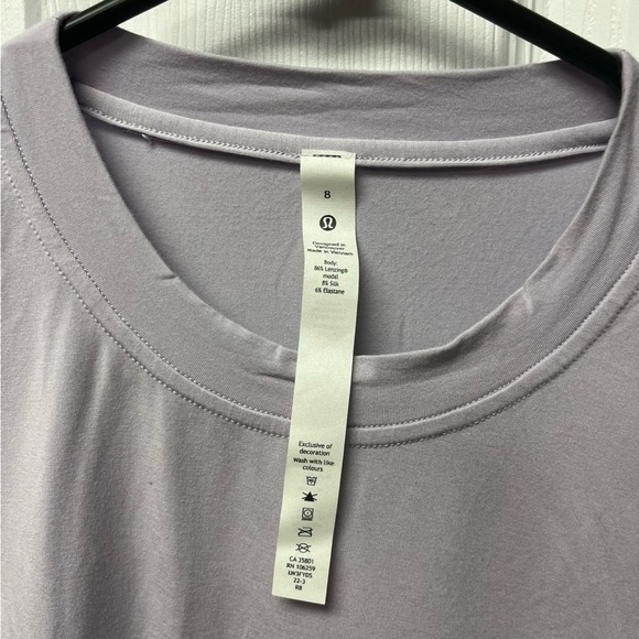 Lululemon Modal-Silk Blend Tie-Front Yoga T-Shirt - Sz 8 - Picture 2 of 6
